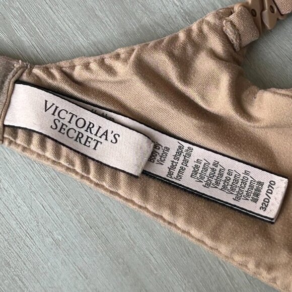 Victoria's Secret Perfect Shape Smooth Bra T-Shirt Bra Size 32 D Bodycon Push Up - Picture 8 of 12